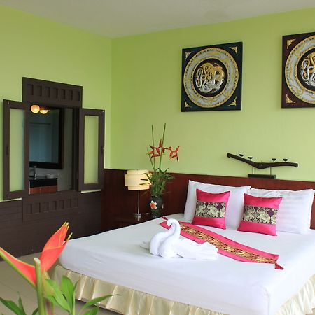 Mook Anda Hotel Phuket Exterior photo
