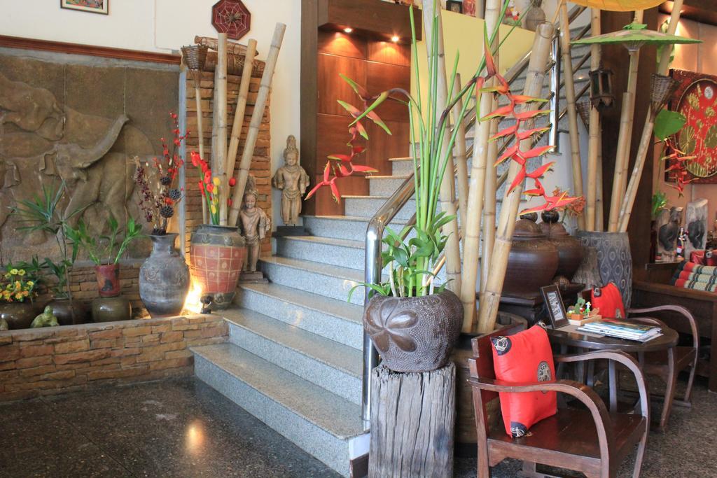 Mook Anda Hotel Phuket Exterior photo